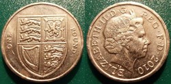 1 Pound 2010 Blason royal