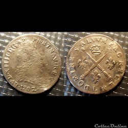H3 Louis XIV 5 Sols aux insignes 1702 L Bayonne flan réformé