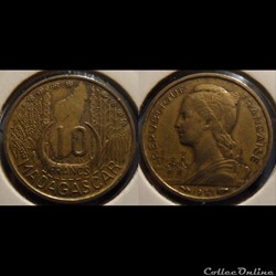 Madagascar 10 Francs 1953