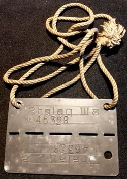 Plaque d'identité de prisonnier du Stalag III a