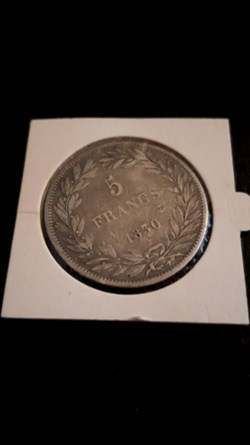 5 francs 1830 A type tiolier avec le I,tranche en relief