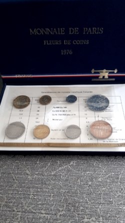 Serie 1976 FDC sans la 50 Francs