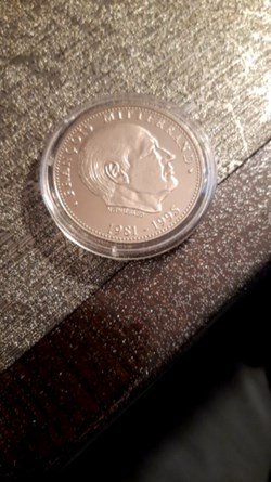 Medaille Président de la répubique française François mitterand