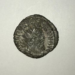 Postume - Sérapis coiffé du modius