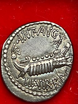 Legionsdenar Marcus Antonius LegX