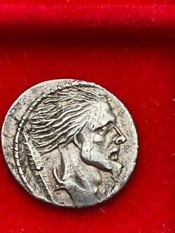 Hostilius Saserna - Vercingetorix-