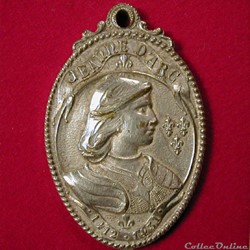 Pendentif médaille