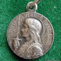 Pendentif médaille