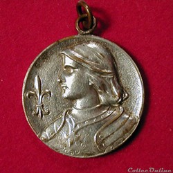 Pendentif médaille