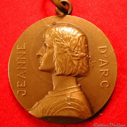 Pendentif médaille