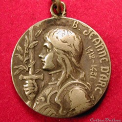 Pendentif médaille