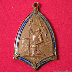Pendentif médaille