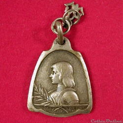 Pendentif médaille