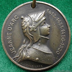 Pendentif médaille