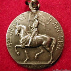 Pendentif médaille