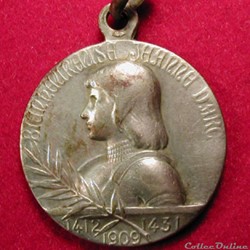 Pendentif médaille