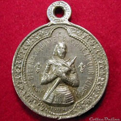 Pendentif médaille