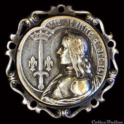 Pendentif médaille