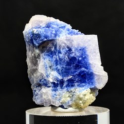 9 - Carletonite
