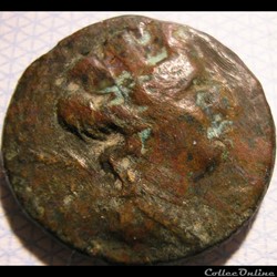 Arados, Phoenicia - Dichalkos 215/130 BC.