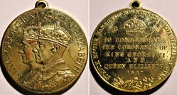 George VI & Elizabeth - Coronation Gilt Medallion 1937 - UK