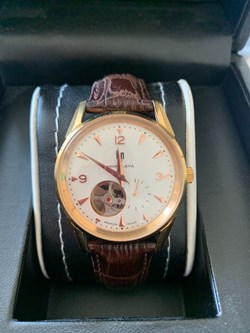 Montre Lip HIMALAYA 40 MM avec Coeur Battant