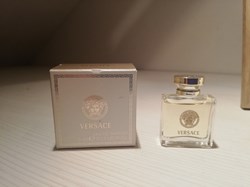 VERSACE