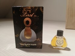 VAN CLEEF ET ARPELS FIRST