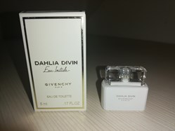GIVENCHY DAHLIA DIVIN EAU INITIALE