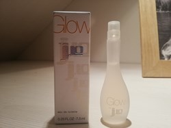 LOPEZ JENNIFER GLOW
