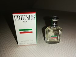 MOSCHINO FRIENDS