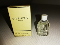 GIVENCHY LE DE