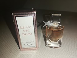 LANCOME LA VIE EST BELLE EDT FLORALE