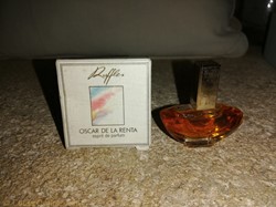 RENTA OSCAR DE LA RUFFLES