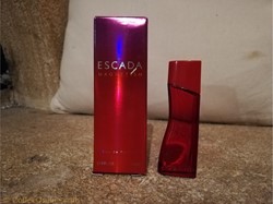 ESCADA MAGNETISM