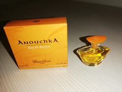 REVILLON ANOUCHKA