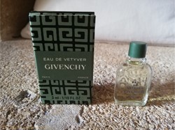 GIVENCHY EAU DE VETIVER