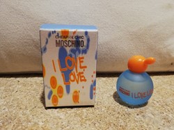 MOSCHINO CHEAP AND CHIC I LOVE LOVE