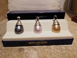 BOUCHERON INITIAL COFFRET LE RANG DE PERLE. PERLE GRIS ROSE