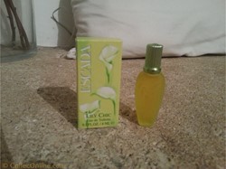 ESCADA LILY CHIC