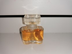 LAUDER WHITE LINEN