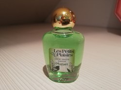 LES PETITS PLAISIRS MUGUET