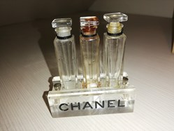 CHANEL PRESENTOIR/TESTER