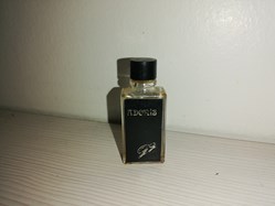 NON IDENTIFIE ADONIS