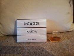 KRIZIA MOODS