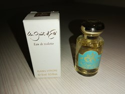 DERROUISNE ISABELLE /VITTORI ISABEL / LE MONDE EN PARFUM UN GOUT D'ETE
