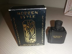 ARTS ET FRAGRANCES MODERN STYLE