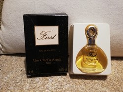 VAN CLEEF ET ARPELS FIRST