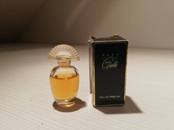 AVON RARE GOLD