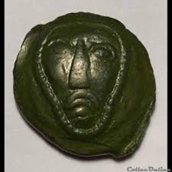 Bronze au masque ( Bellovaques - Parisii ? )